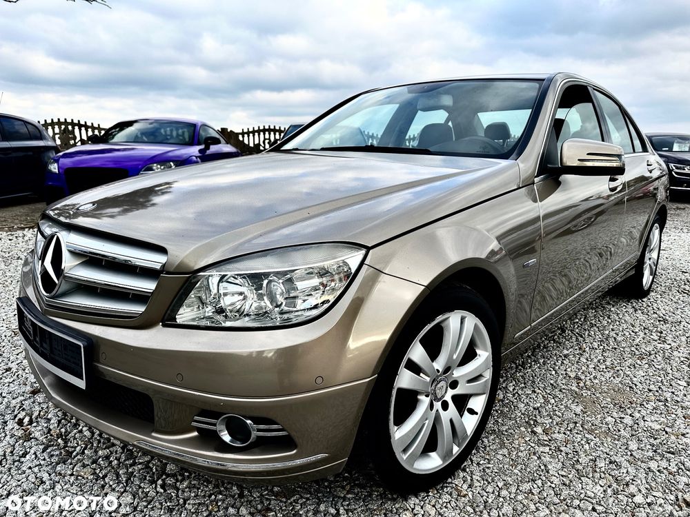 Mercedes-Benz Klasa C 180 Kompressor BlueEFFICIENCY Elegance - 1