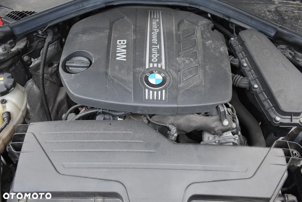 BMW Seria 3 320d xDrive Modern Line - 32