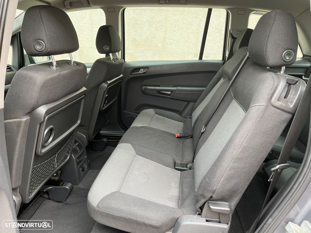 Opel Zafira 1.9 CDTi Enjoy - 7