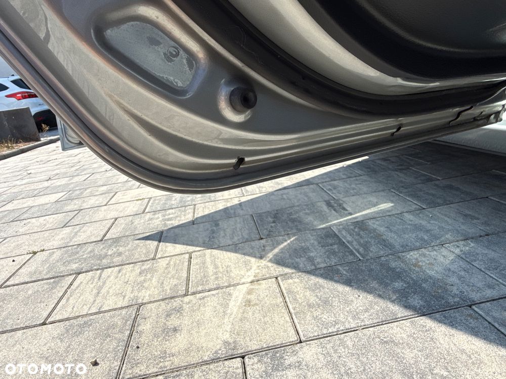 Toyota Auris Hybrid 135 Premium - 33