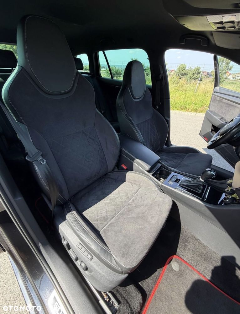 Skoda Superb 2.0 TDI Sportline DSG - 8