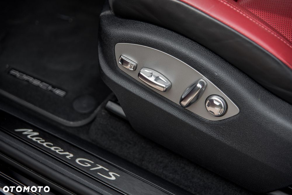 Porsche Macan GTS PDK - 19