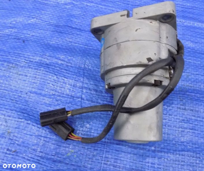 SILNIK PRZEPUSTNICY REGULACJI GAZU KOPARKA KOBELCO 70SK - 3