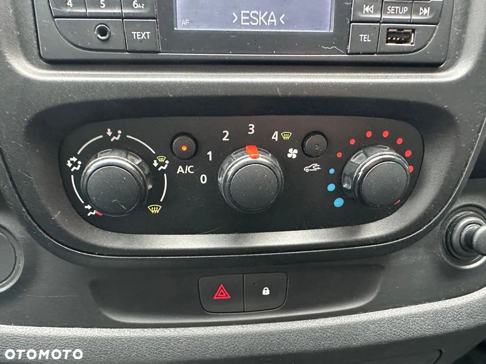 Renault TRAFIC - 21