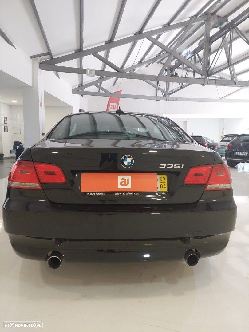 BMW 335 i Coupe Aut. - 9