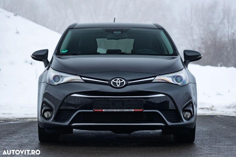 Toyota Avensis 2.0 D-4D Elegance Terracotta - 3