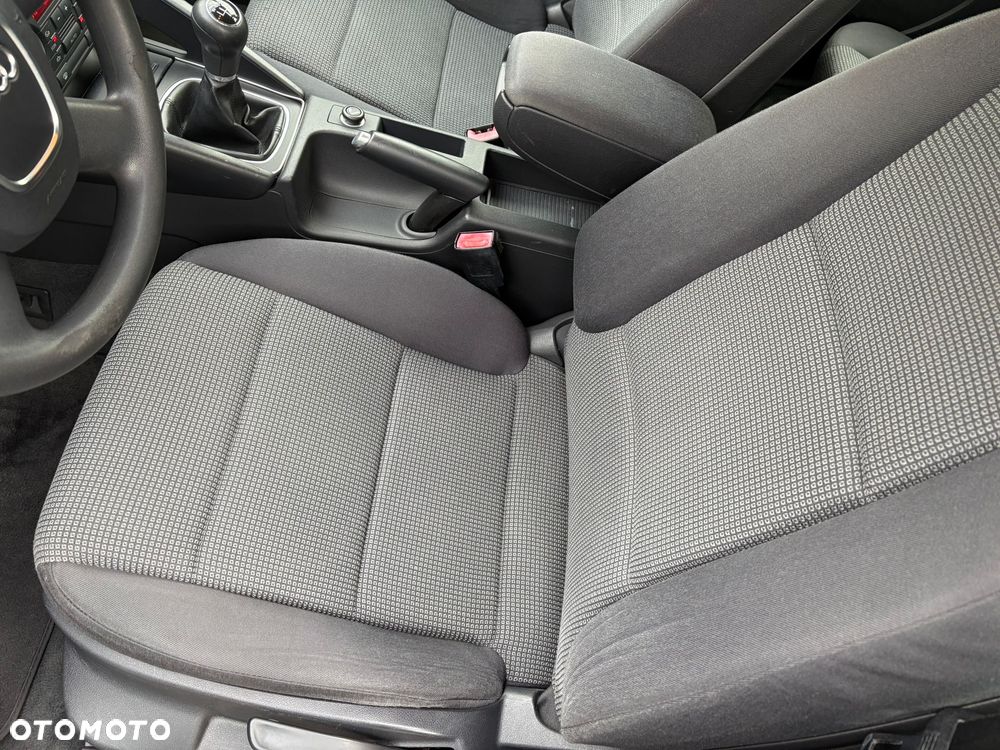 Audi A3 Sportback 1.6 Attraction - 21