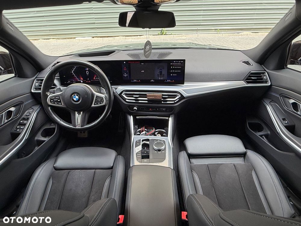 BMW Seria 3 320d xDrive MHEV M Sport sport - 24