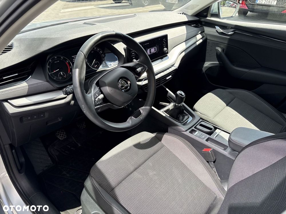 Skoda Octavia 1.5 TSI ACT Ambition - 9