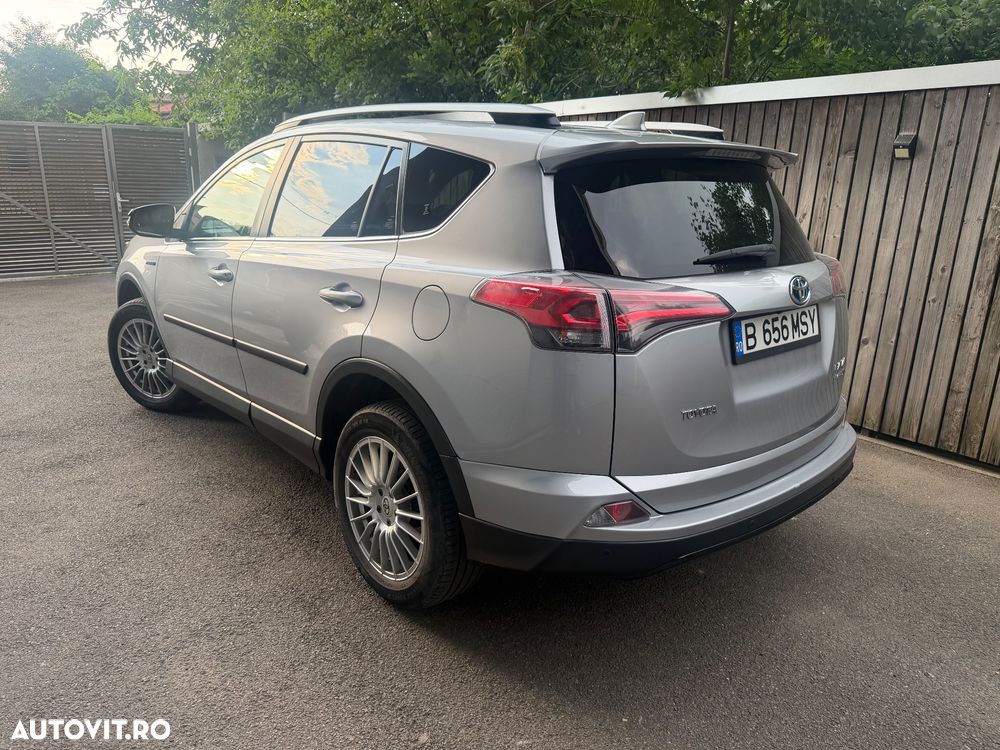 TOYOTA RAV4 2018 — imagine 3