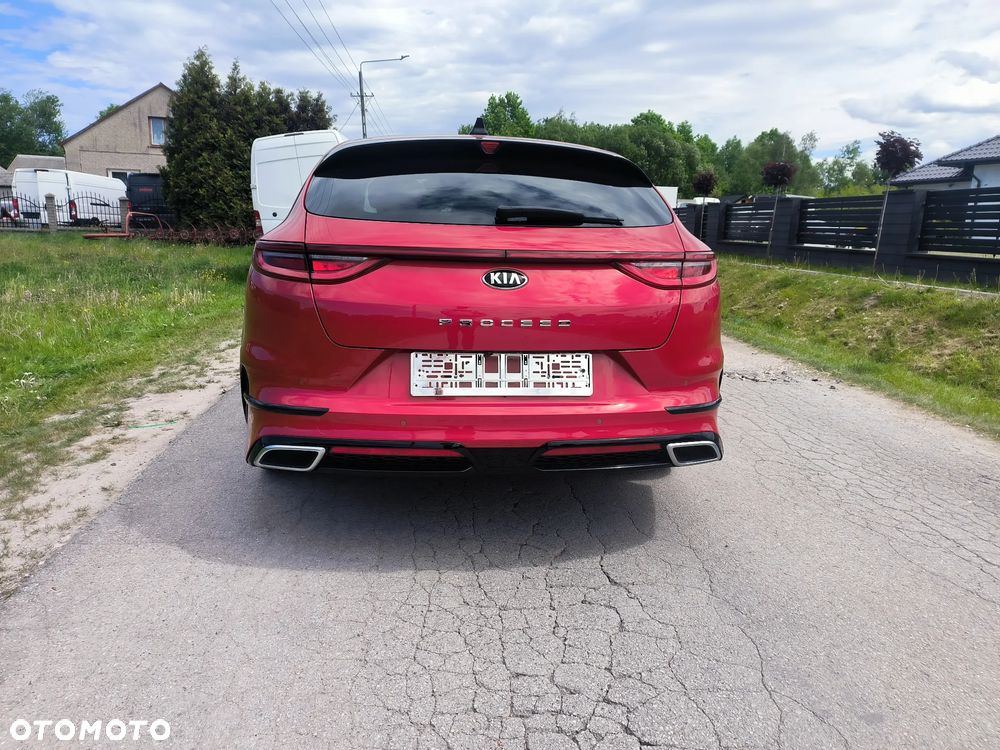 Kia ProCeed - 10