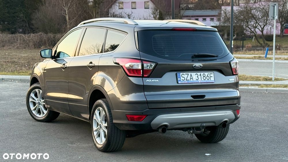 Ford Kuga 1.5 EcoBoost 2x4 Titanium - 5