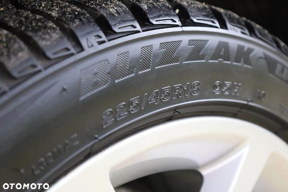 Audi A4 Avant 40 TDI S tronic - 9