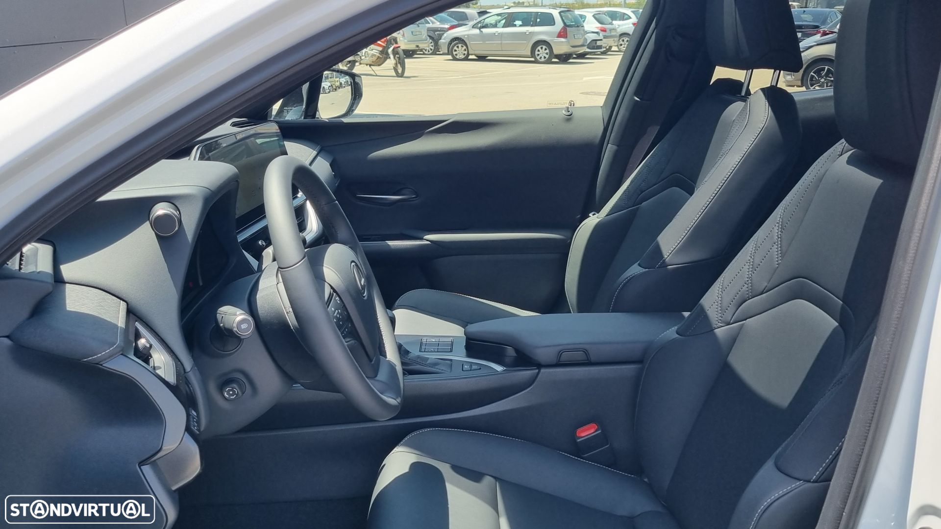 Lexus ux-250h Sport (Ecrã 12.3) - 5