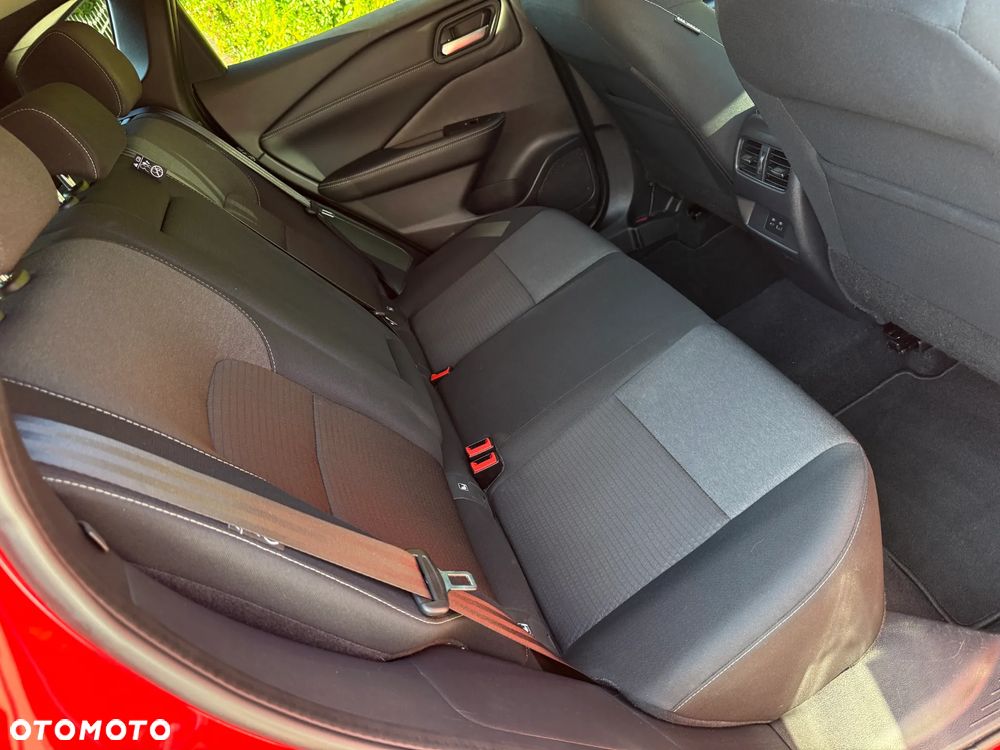 Nissan Qashqai 1.3 DIG-T N-Connecta DCT - 33