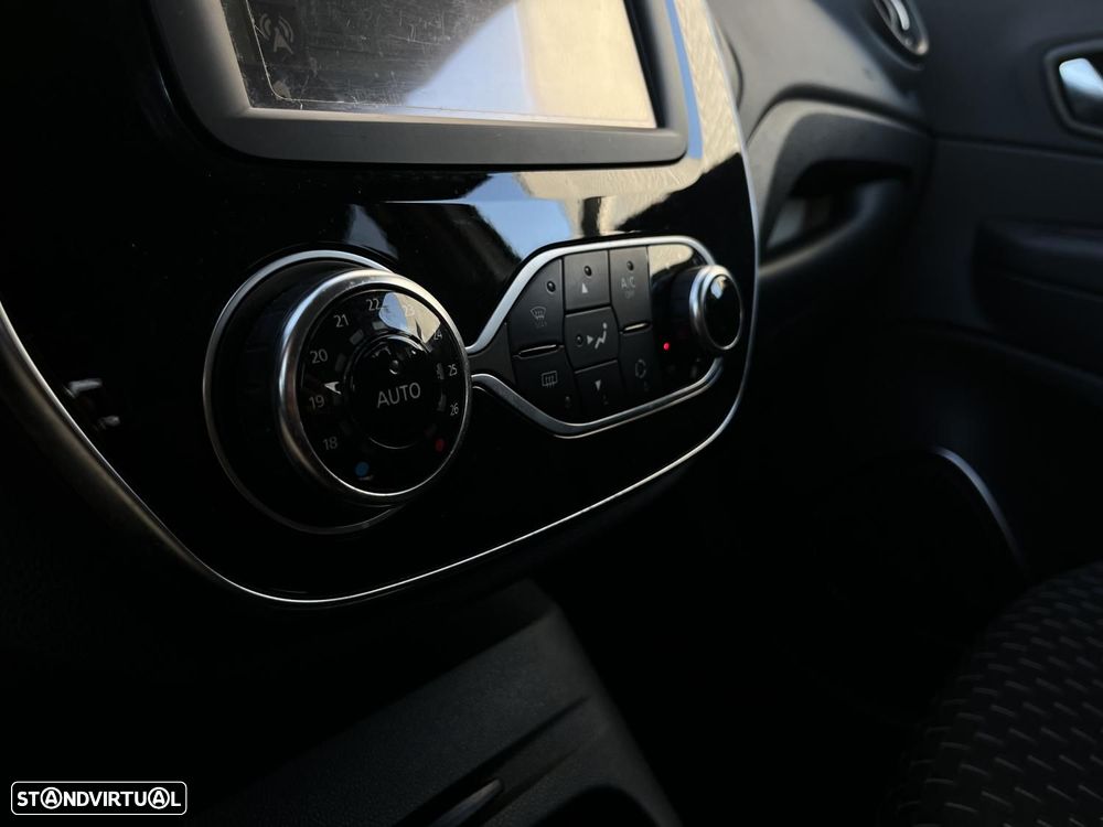 Renault Captur - 15