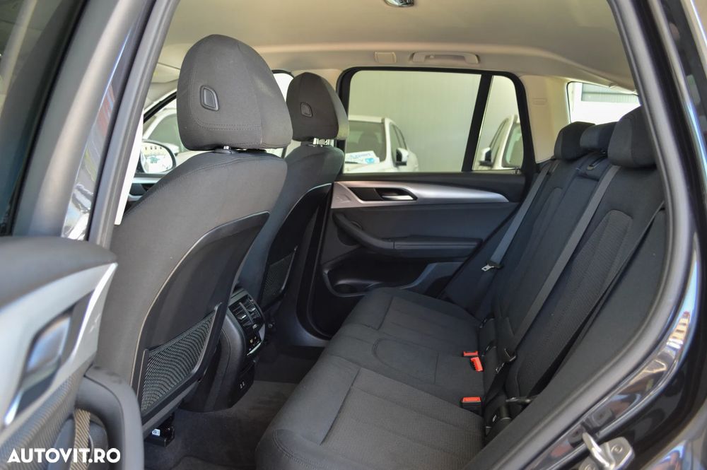 BMW X3 sDrive18d Aut. Advantage - 26