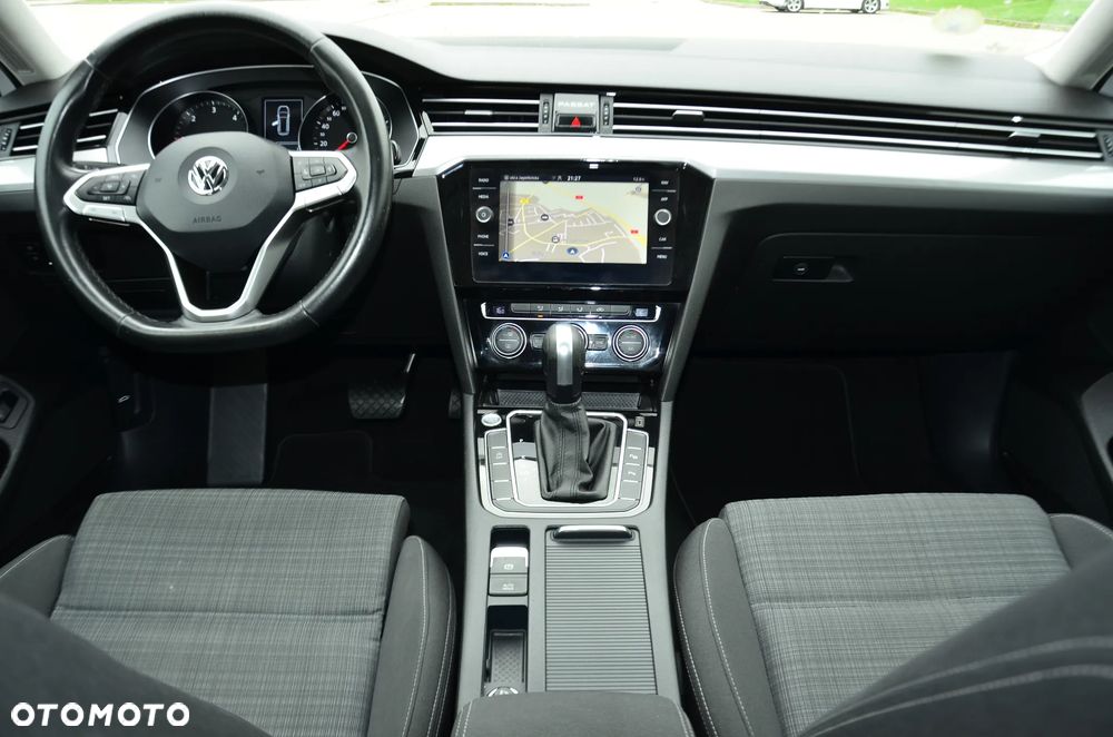 Volkswagen Passat - 19
