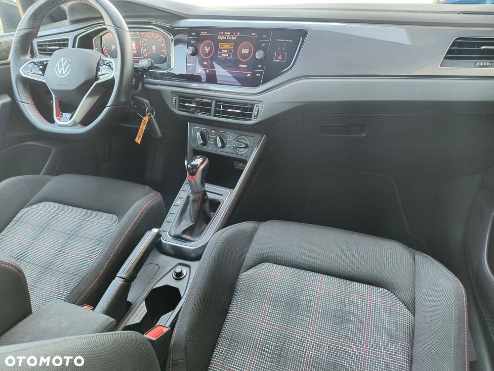 Volkswagen Polo - 29