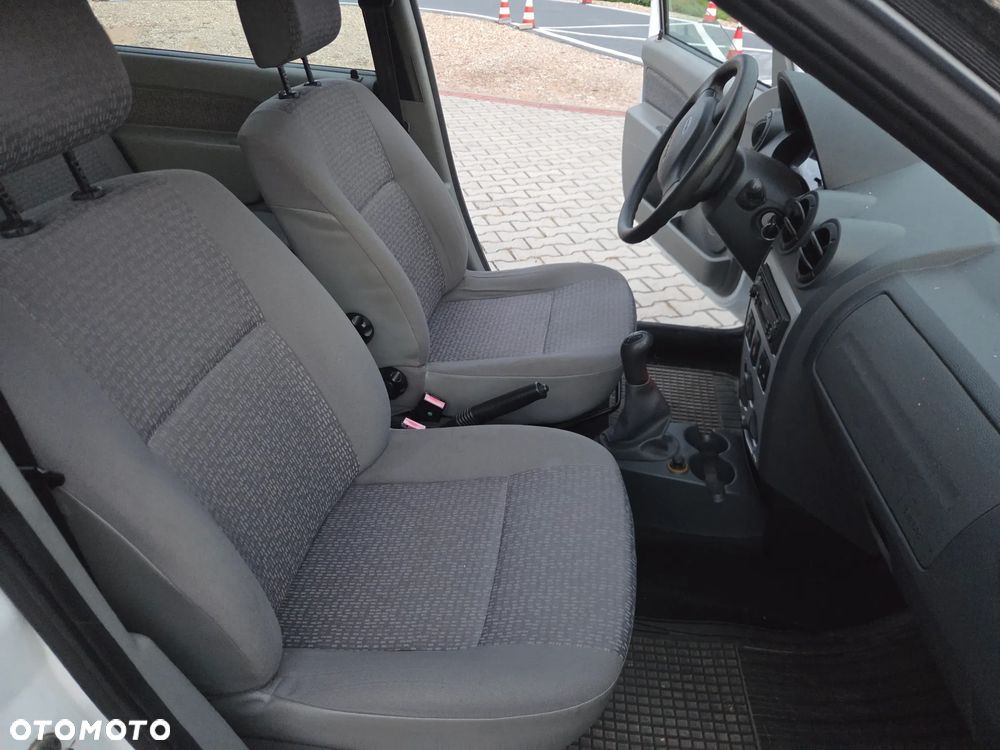 Dacia Logan - 18