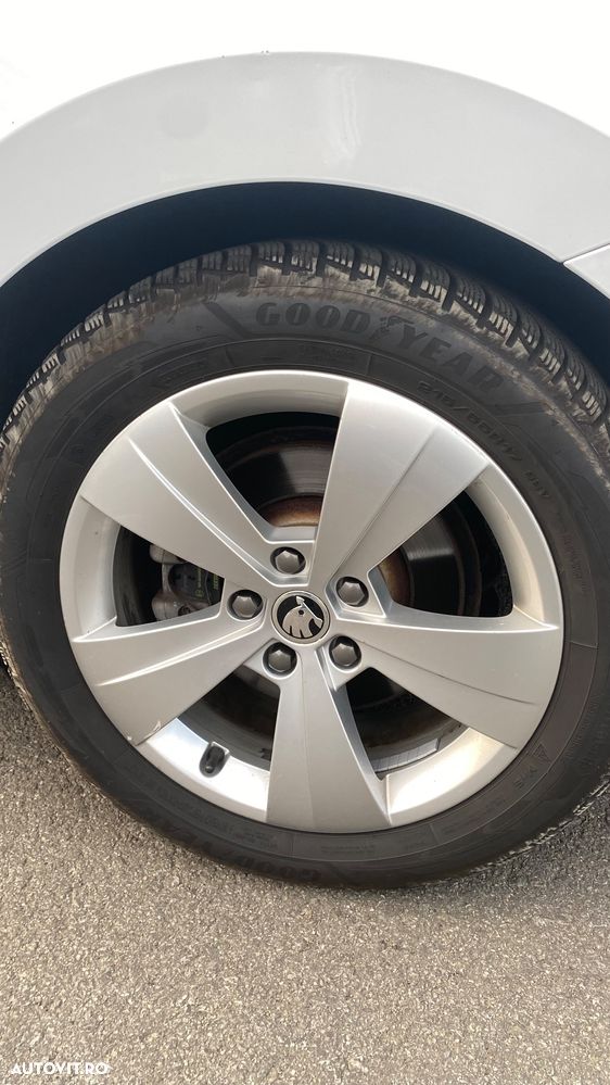 Skoda Superb Combi 2.0 TDI 150 CP DSG Selection - 4