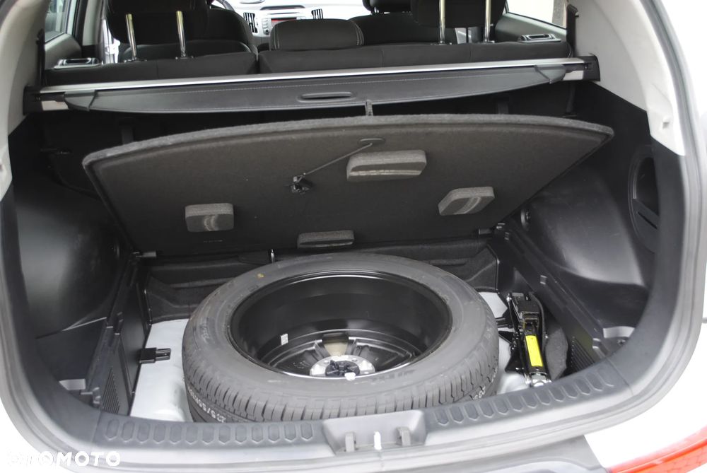 Kia Sportage 1.7 CRDI 2WD Attract - 16