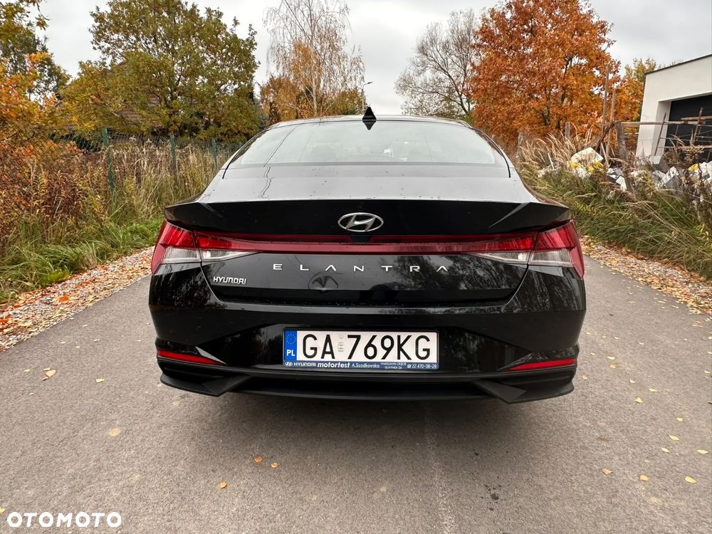 Hyundai Elantra 1.6 Modern CVT - 4