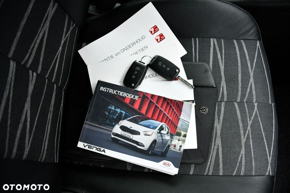 Kia Venga - 40