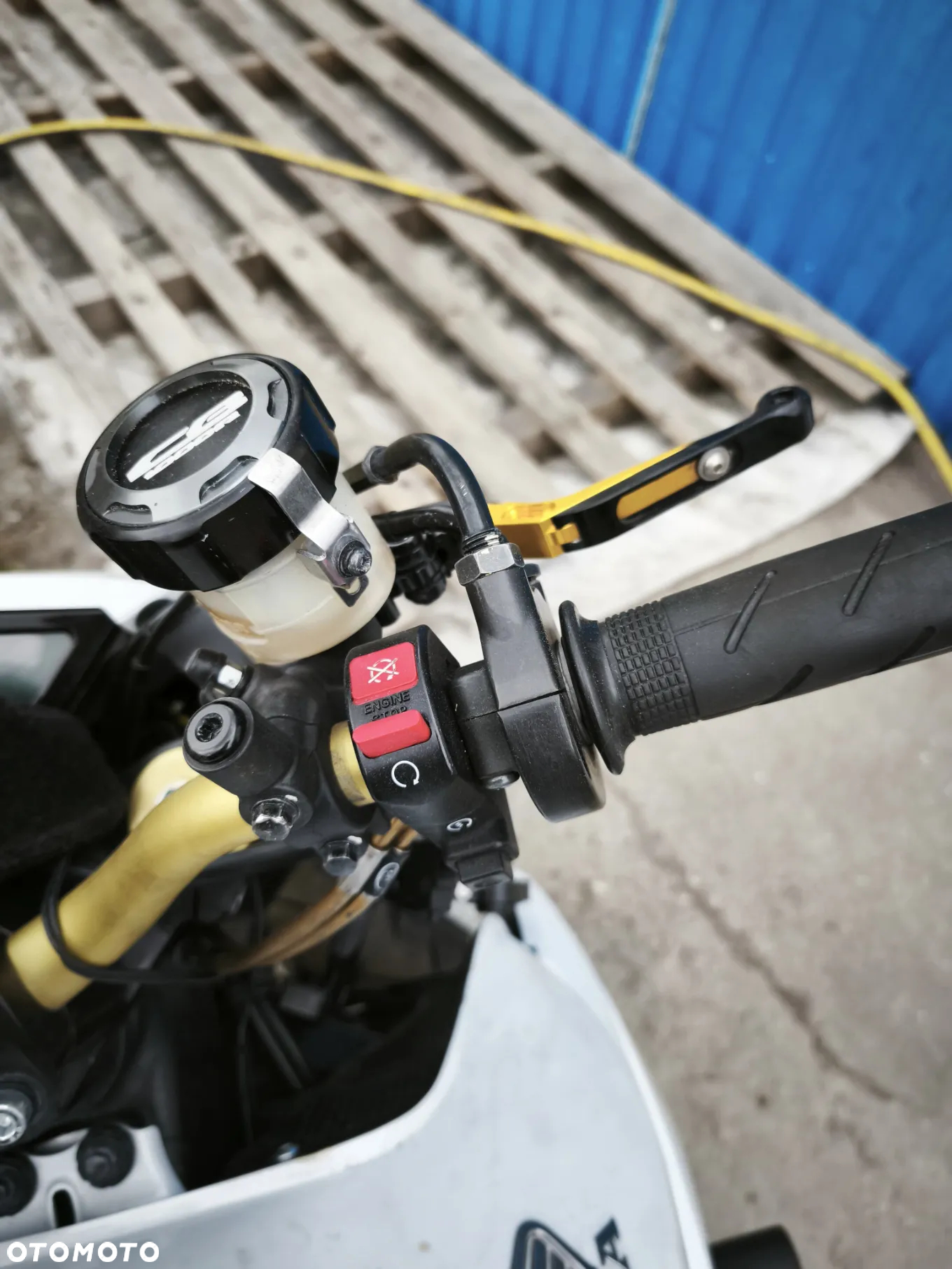 Honda CB - 16