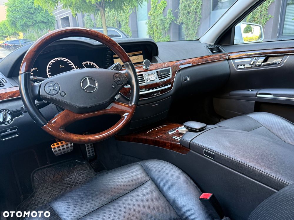 Mercedes-Benz Klasa S 500 4-Matic 7G-TRONIC - 11