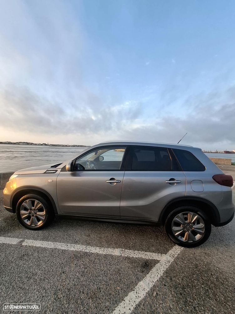 Suzuki Vitara 1.0T GLE - 8