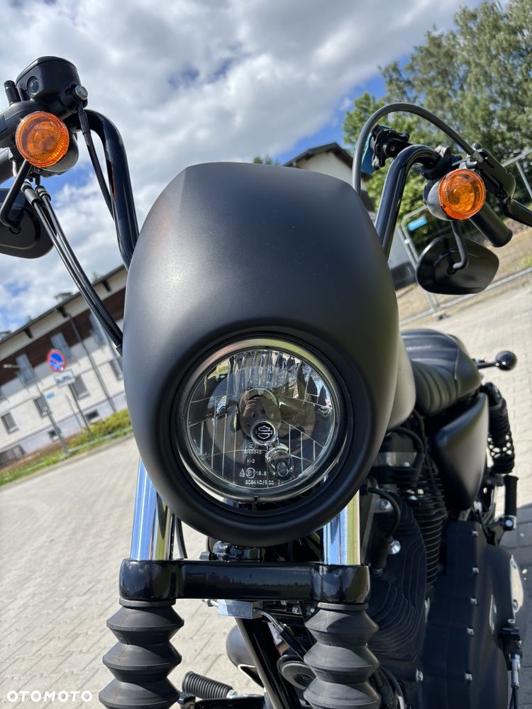 Harley-Davidson Sportster Iron 883 - 7