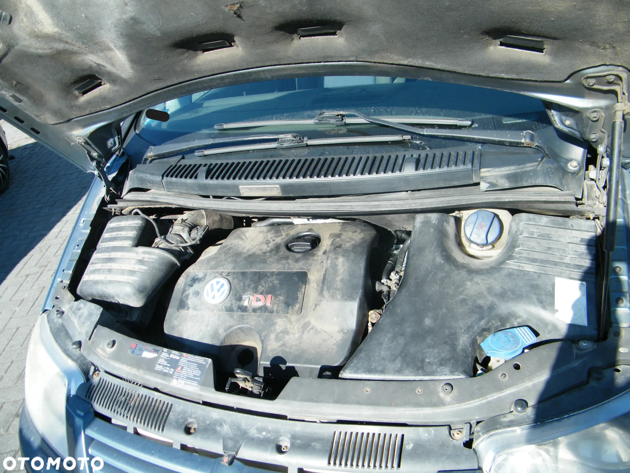 VW Sharan I FL 1.9 TDI 115KM silnik AUV skrzynia EHH lakier LC5W - 11
