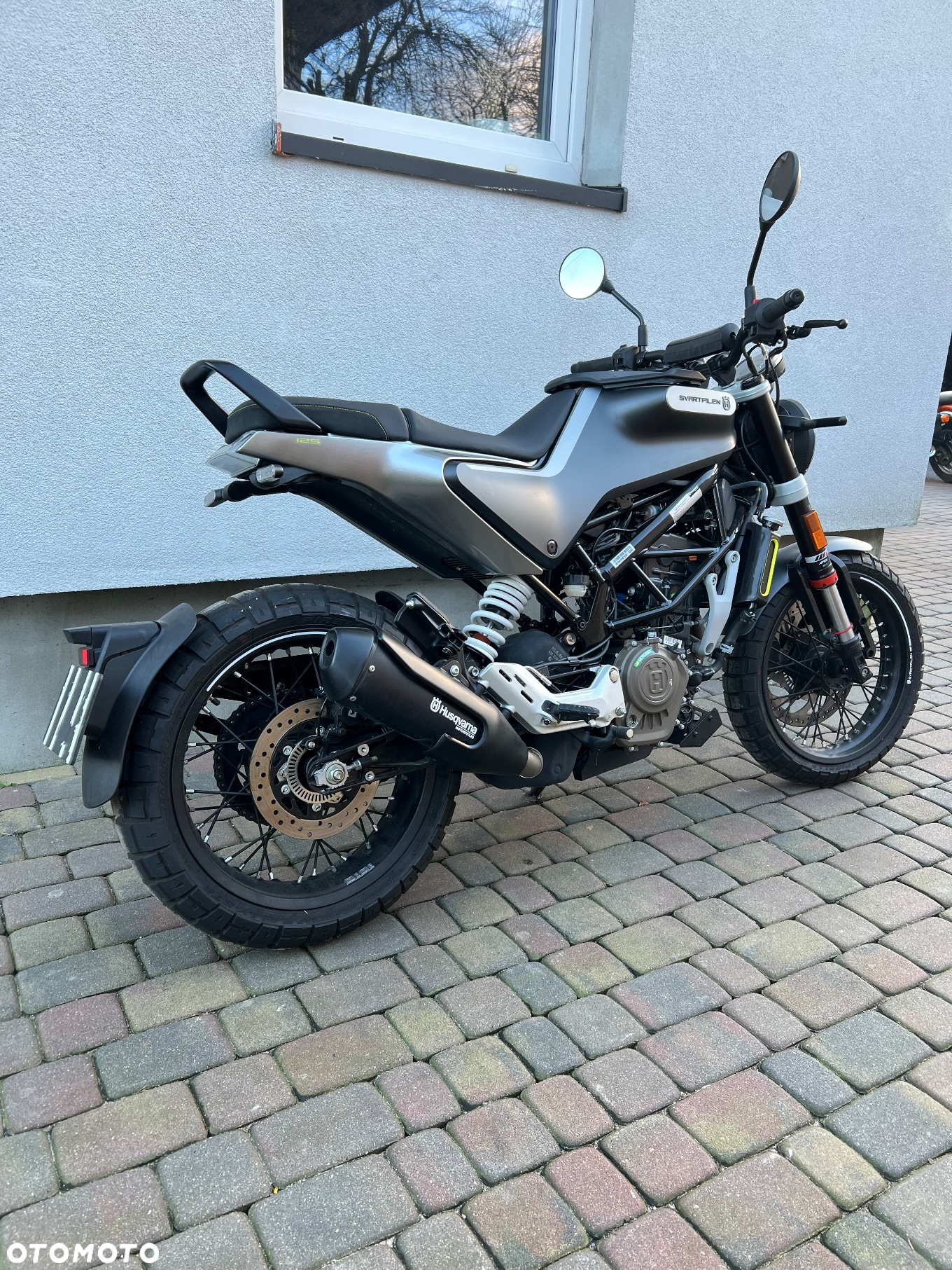 Husqvarna Svartpilen - 2