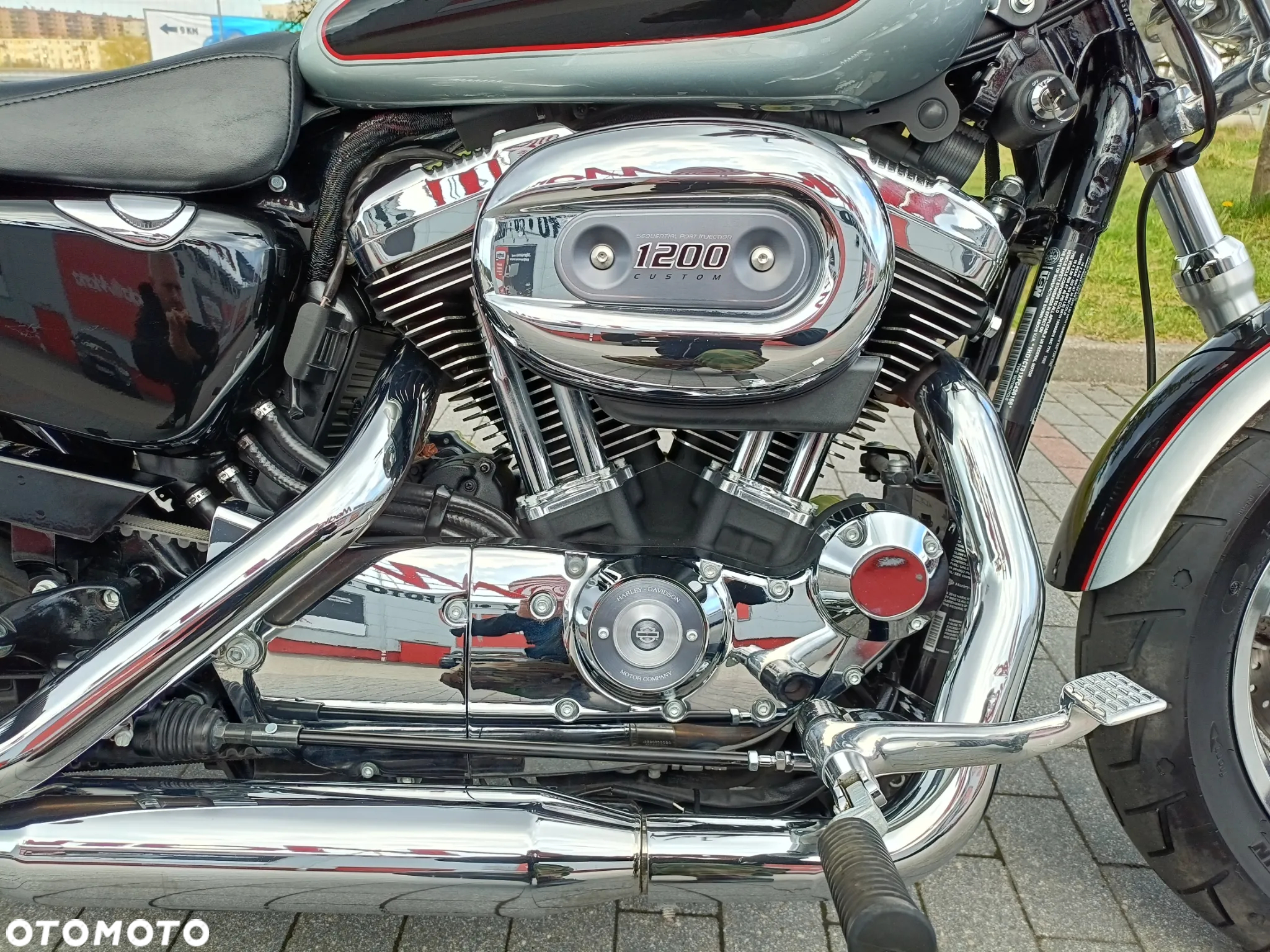 Harley-Davidson Sportster Custom 1200C - 7