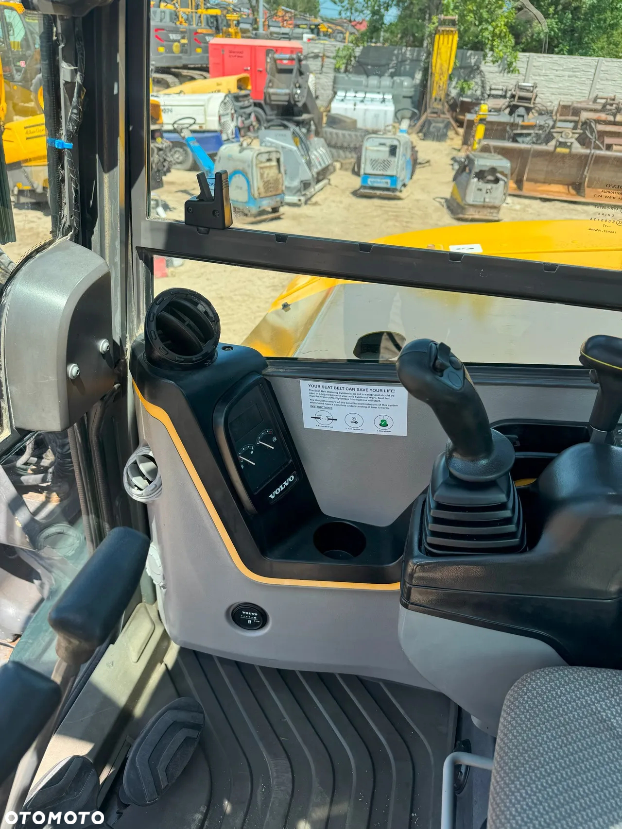 Volvo ECR88D - 9
