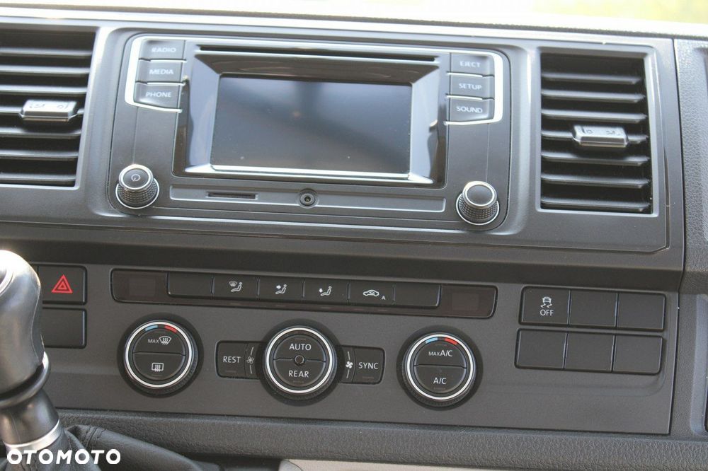 Volkswagen Caravelle 2.0 TDI L2 Comfortline 4Motion - 26