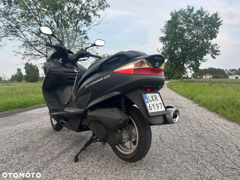 Suzuki Burgman - 7