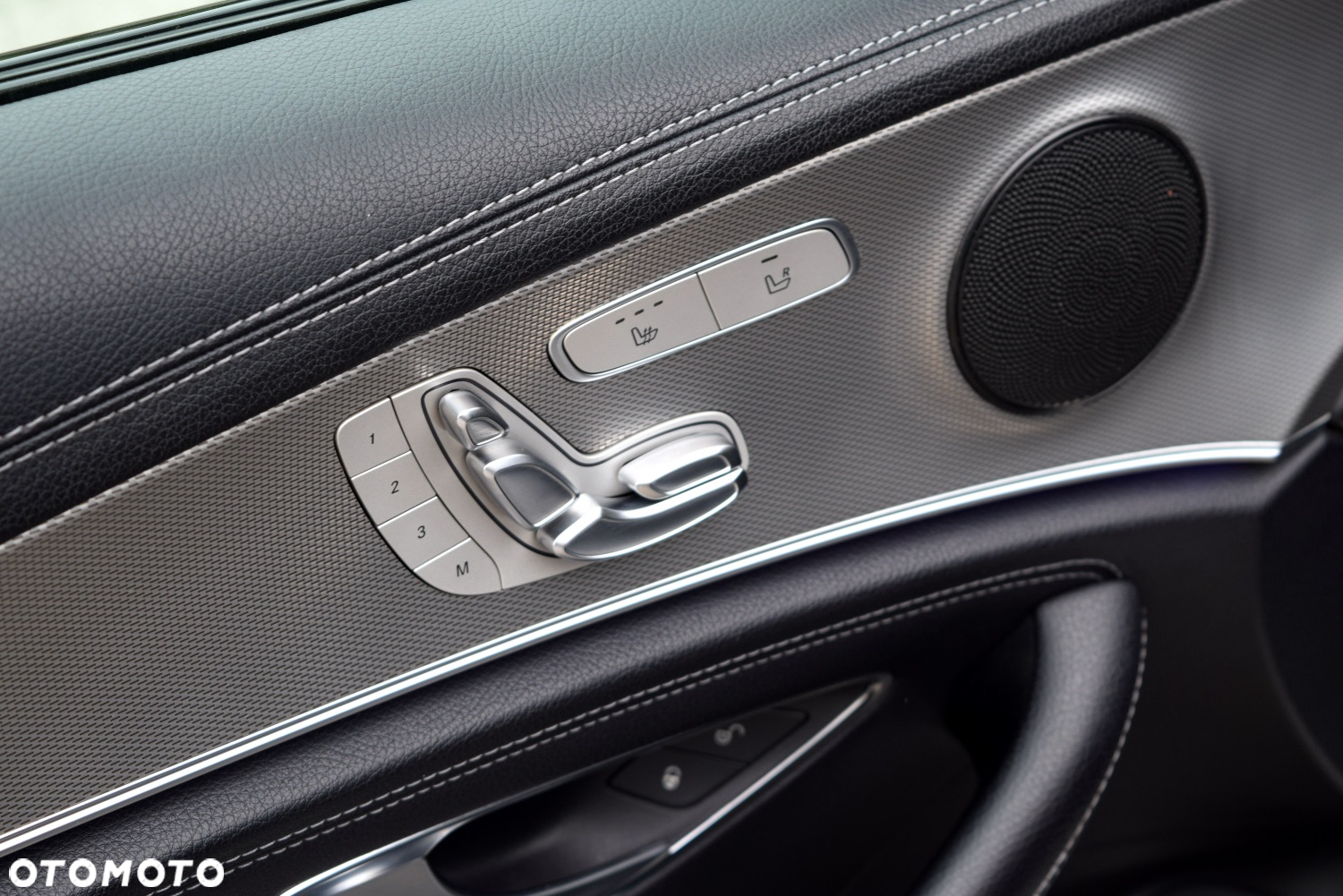 Mercedes-Benz Klasa E 220 d 9G-TRONIC - 15