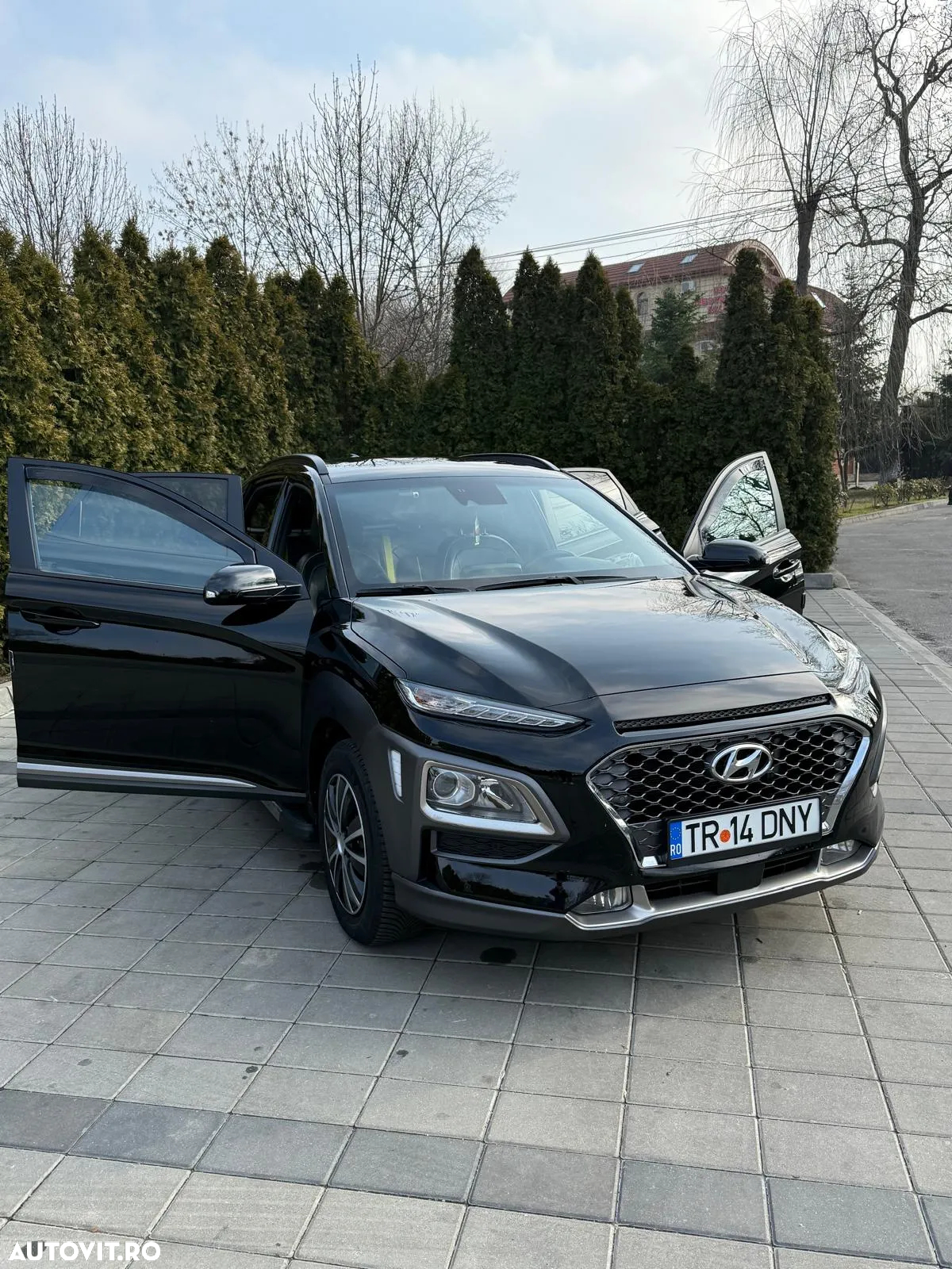 Hyundai KONA 1.0 T-GDI 2WD Premium - 2