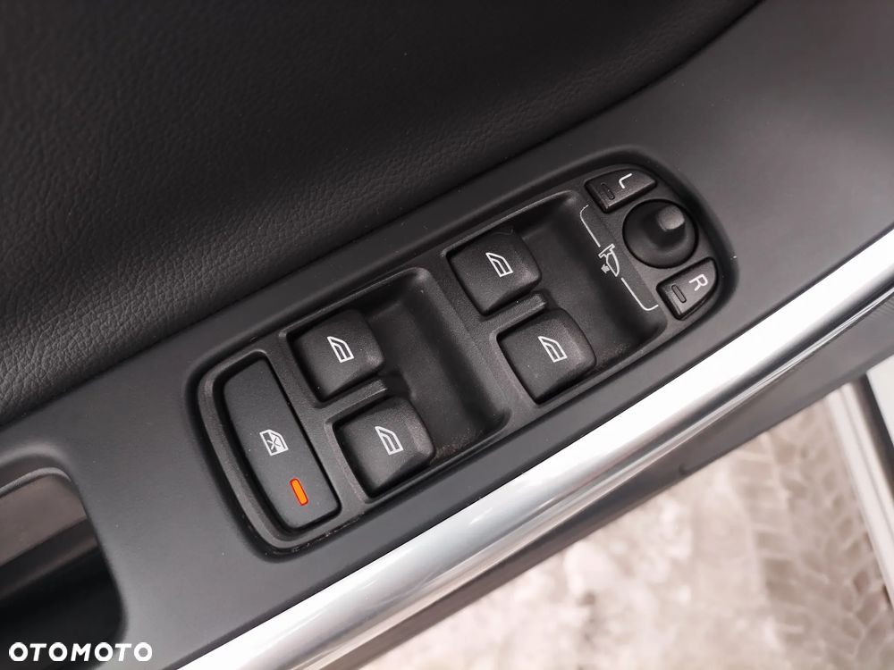 Volvo V60 Cross Country D3 Drive-E Momentum - 9