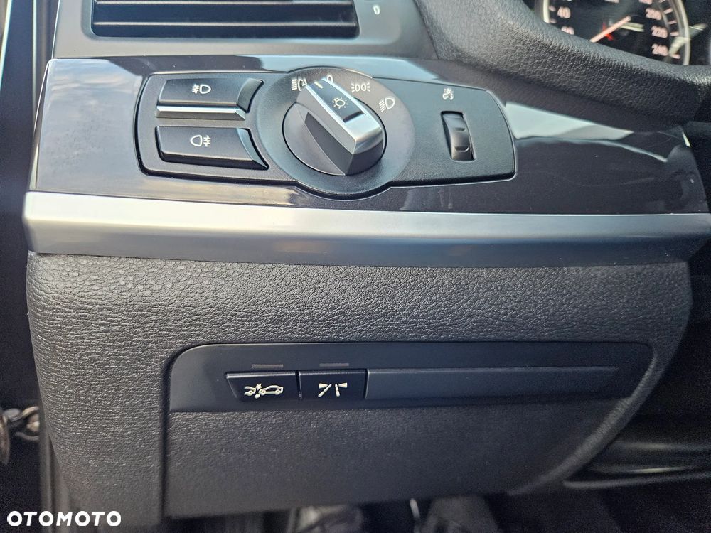 BMW X3 xDrive20d - 13