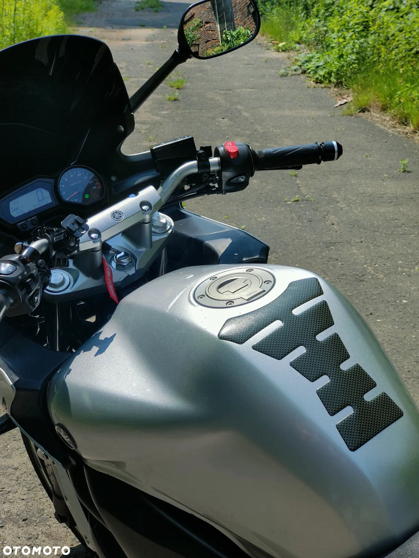 Yamaha FZ6 - 8