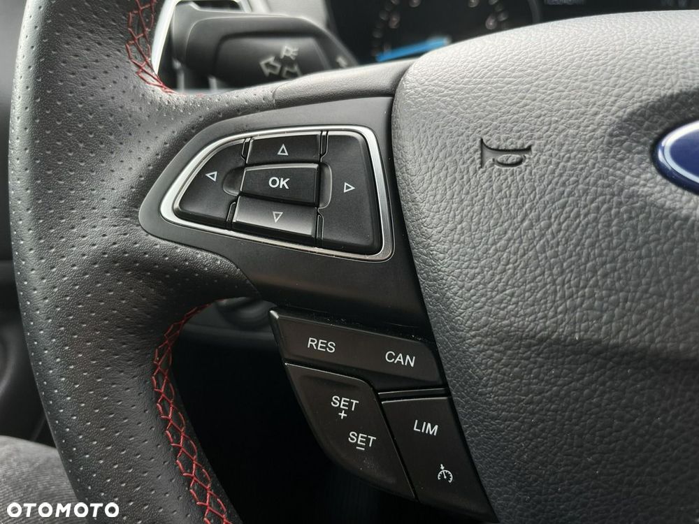 Ford Kuga 1.5 EcoBoost FWD ST-Line - 22