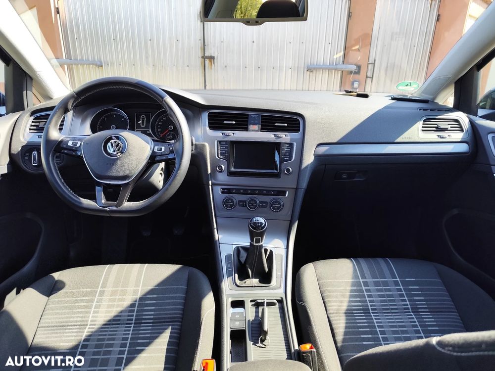 Volkswagen Golf 1.6 TDI BlueMotion Technology Lounge - 6