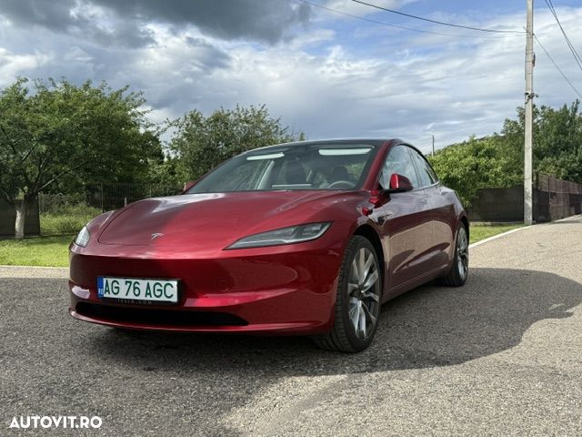 Tesla Model 3 - 3