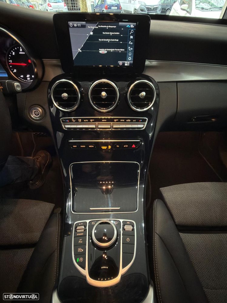 Mercedes-Benz C 220 d Station 9G-TRONIC Avantgarde - 27