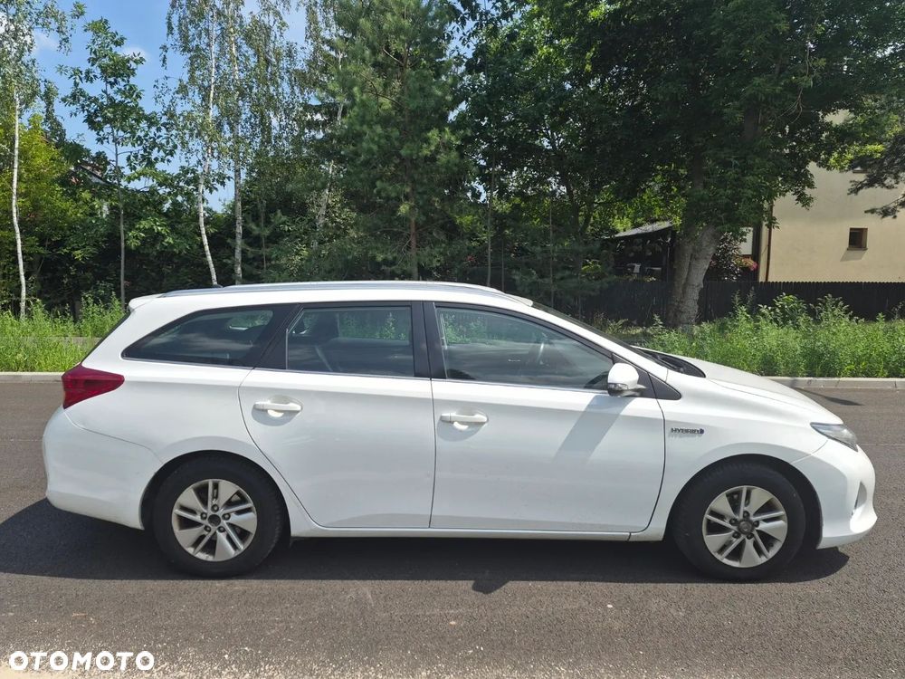 Toyota Auris - 2