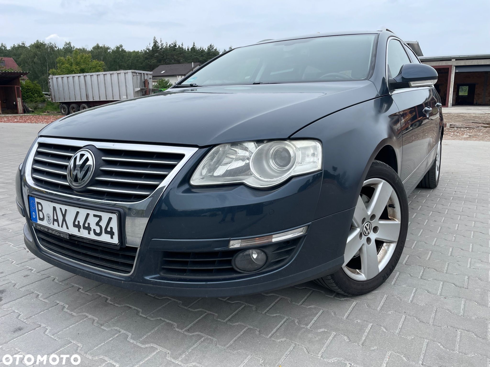 Volkswagen Passat Variant 1.8 TSI Highline - 1