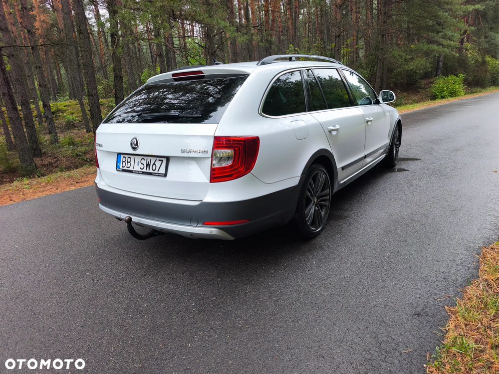 Skoda Superb 2.0 TDI Platinum Outdoor DSG - 10